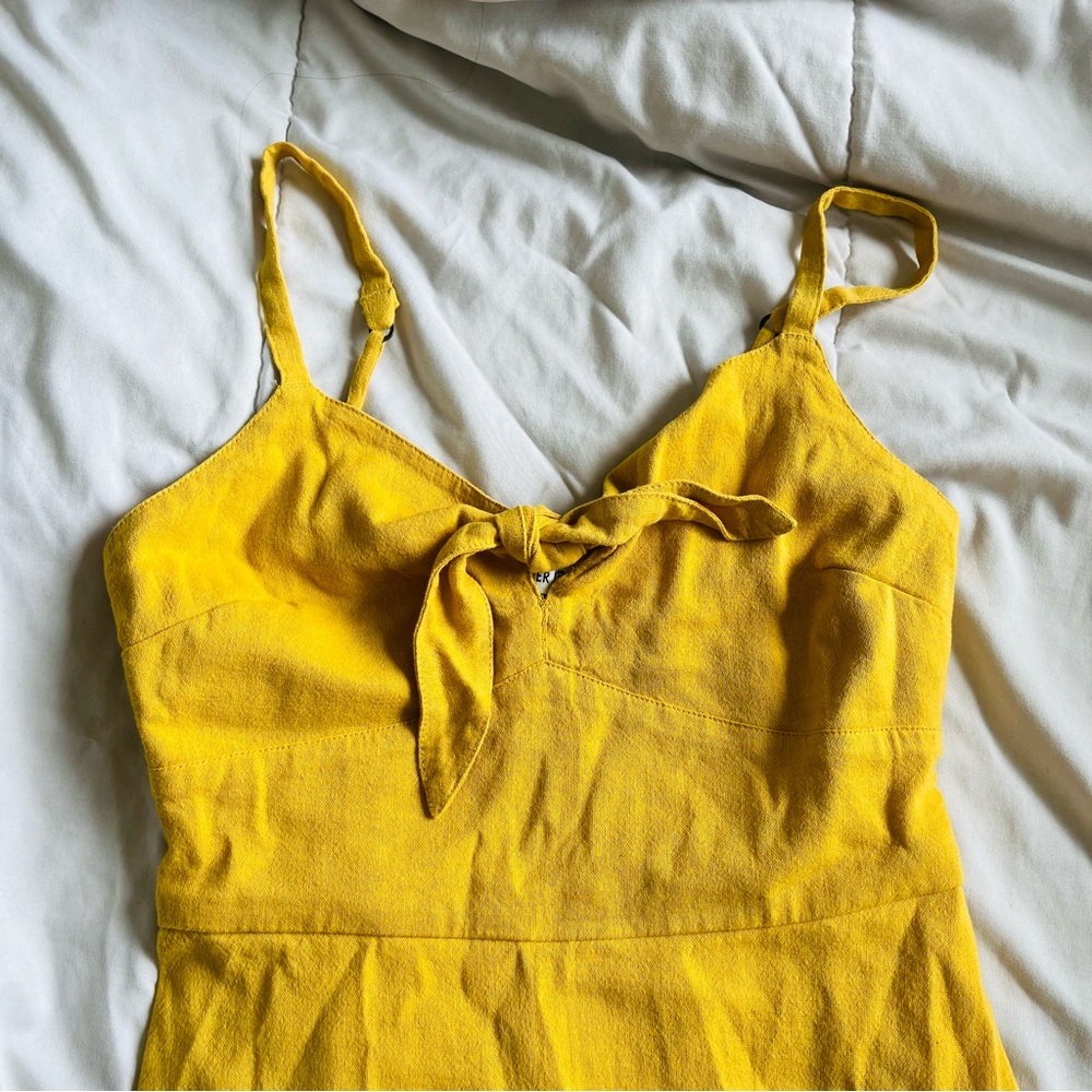HOLLISTER - Cute Yellow Women’s Summer Dress - size Small - Picture 6 of 7